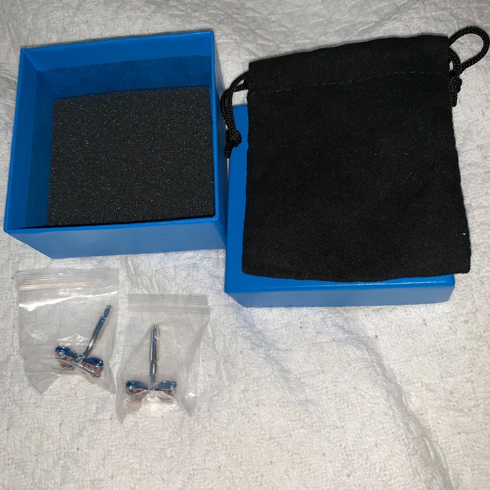 NEW Butterfly Cufflinks w/Gift Box